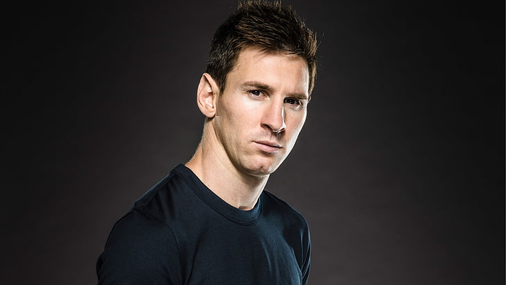 footballer-lionel-messi-8k-4k-wallpaper-preview