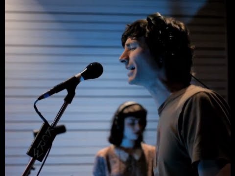 Gotye Performing Somebody That I Used To Know Live On KCRW